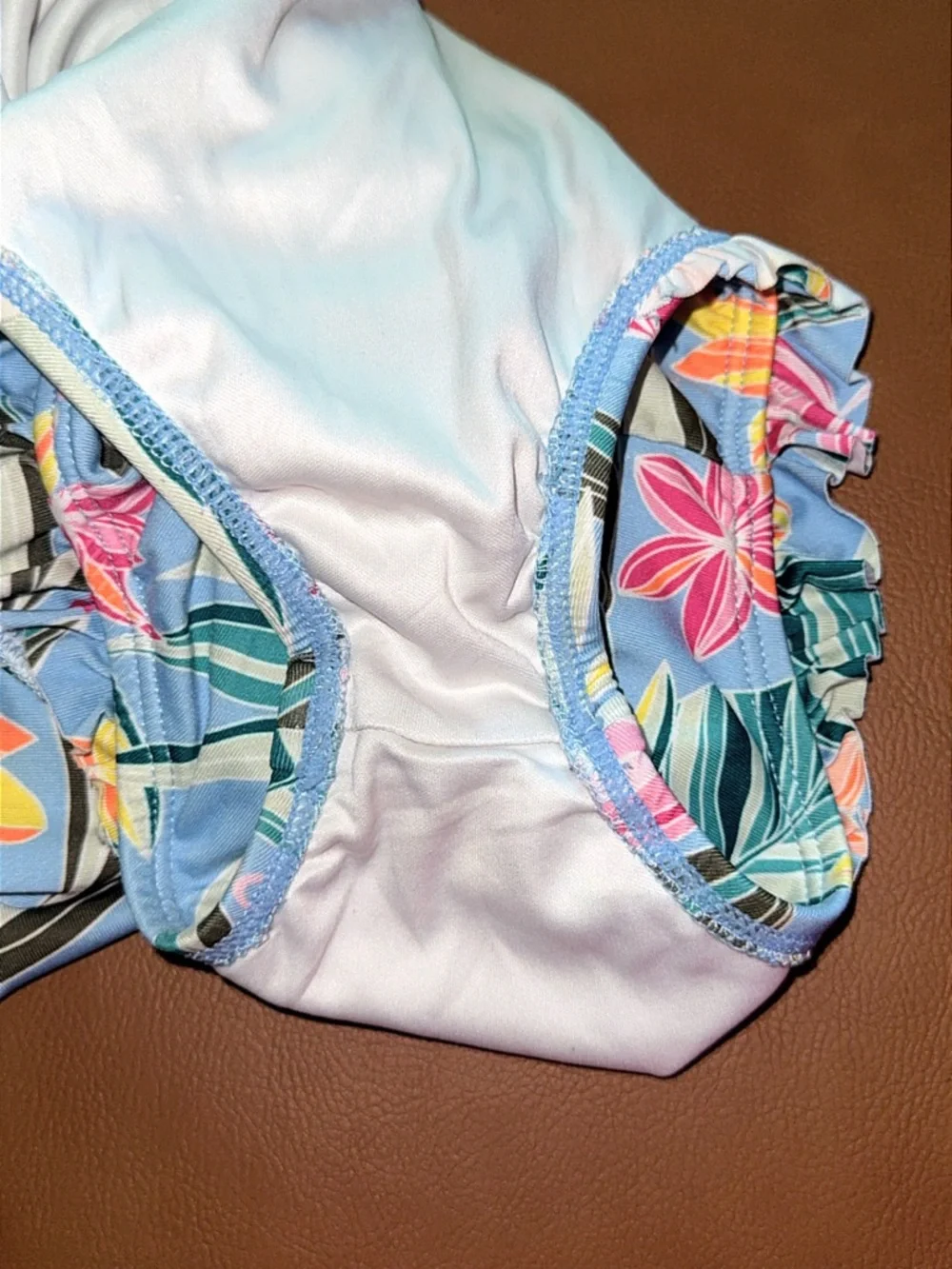 Like New Roxy Baby Girls Long Sleeve Tropical Ruffle 24m Swimsuit